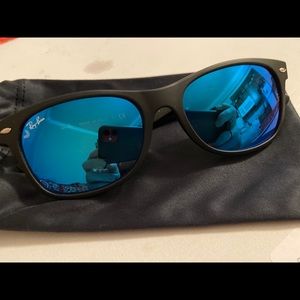 Ray Ban Wayfarer2 Matte Black w Blue Flash Lens